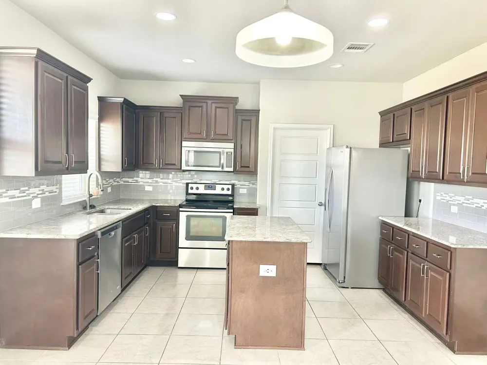 17612 Bridgefarmer Boulevard Pflugerville, TX 78660