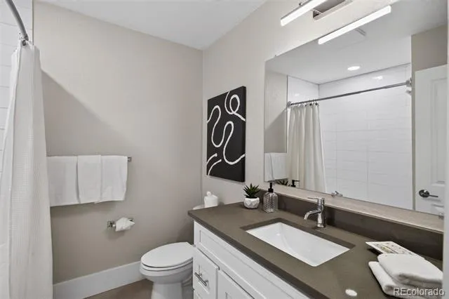 6831 E Ithaca Place Denver, CO 80237