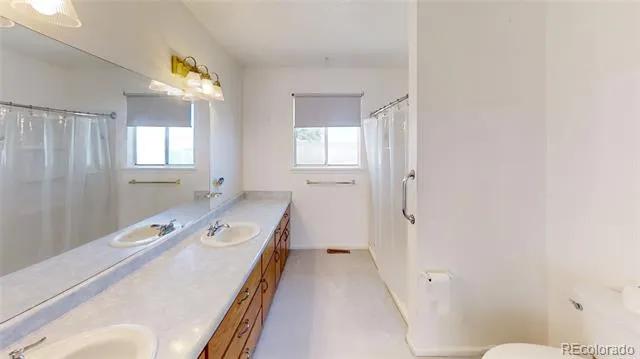 2504 Haskell Place Watkins, CO 80137