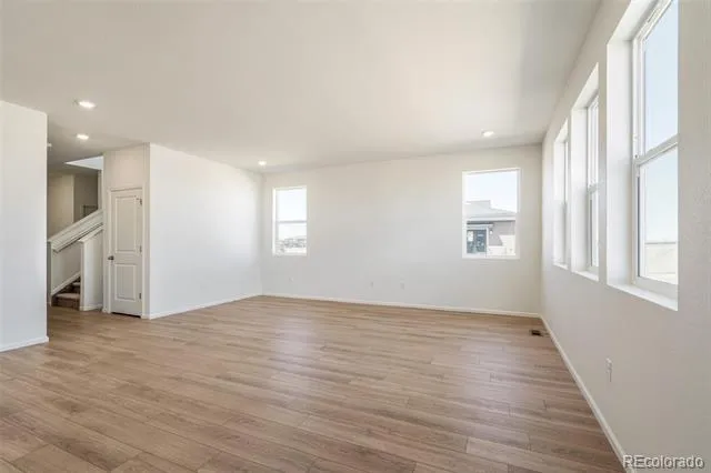 47389 Magnolia Avenue Bennett, CO 80102