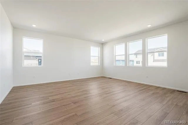47389 Magnolia Avenue Bennett, CO 80102