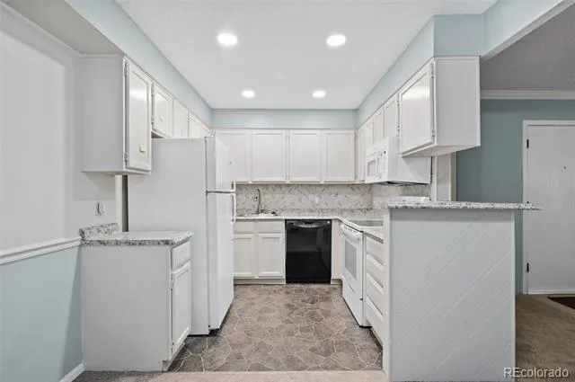 3330 S Ammons Street #10-101 Lakewood, CO 80227