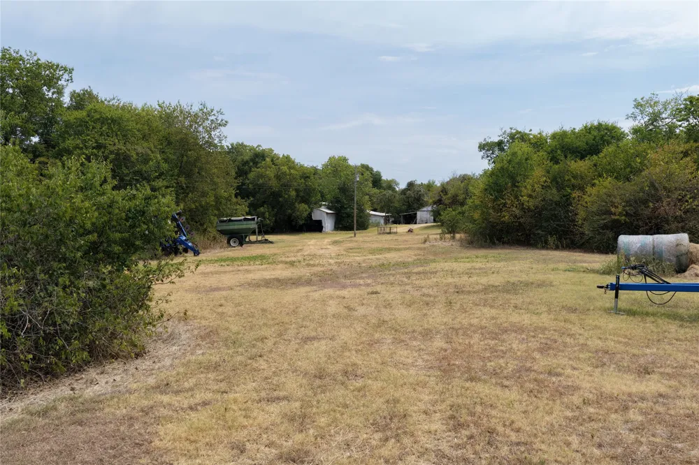455 James Road Ferris, TX 75125