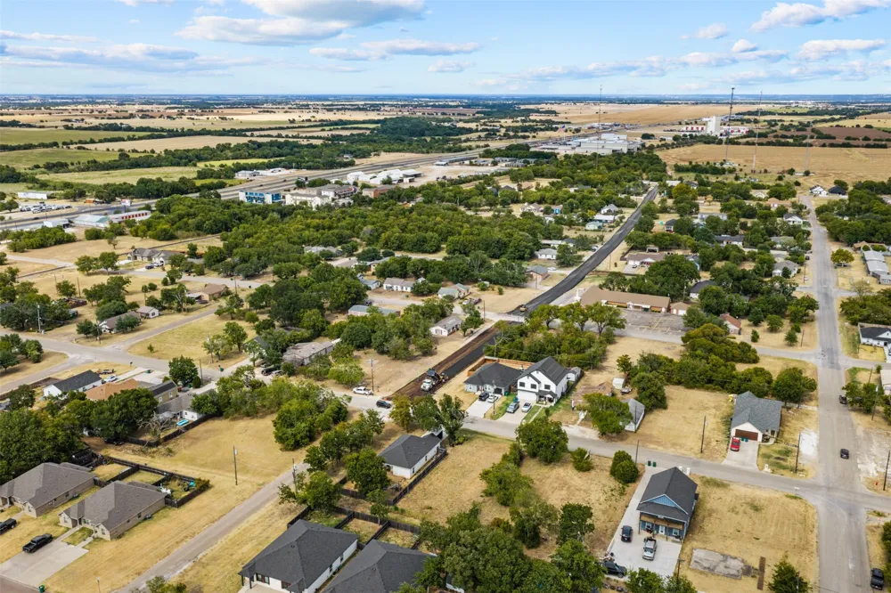 205 Garfield Street McGregor, TX 76657