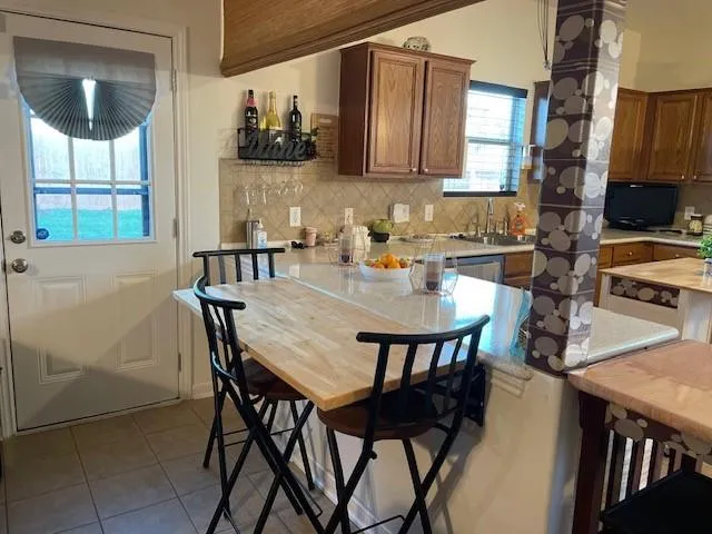4611 Monarch Blue Lane Fresno, TX 77545