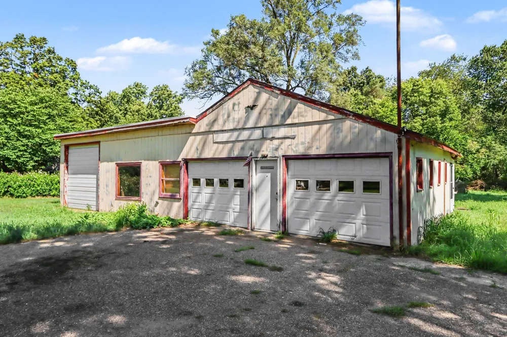 62 M-37 Hastings, MI 49058