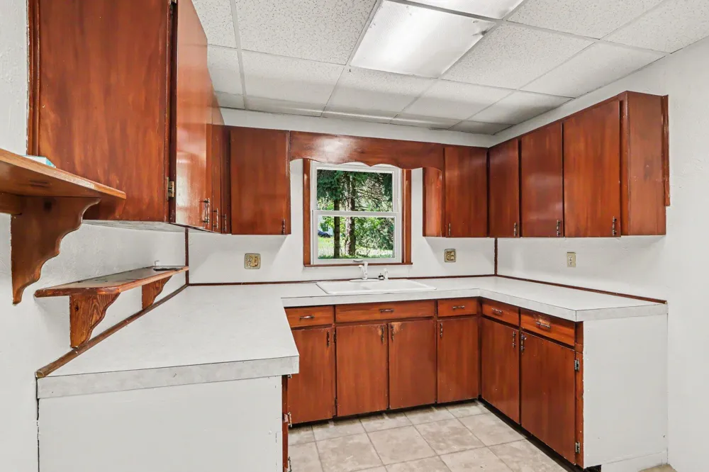 62 M-37 Hastings, MI 49058