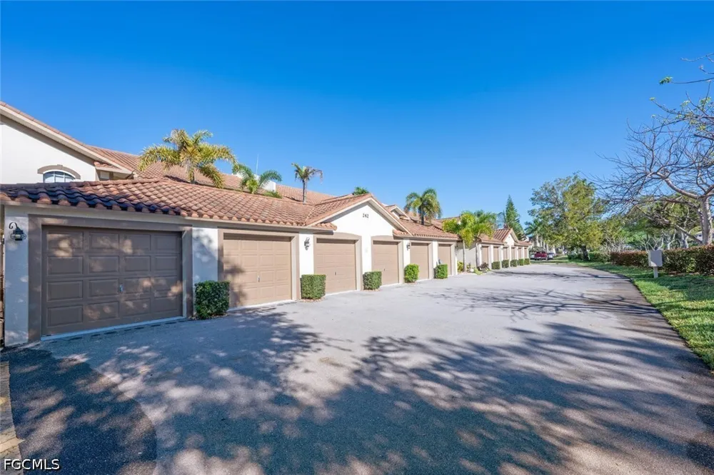 Newport Drive #509 Naples, FL 34114