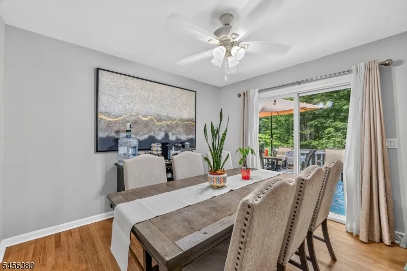 5 Lawrence Dr Vernon, NJ 07422