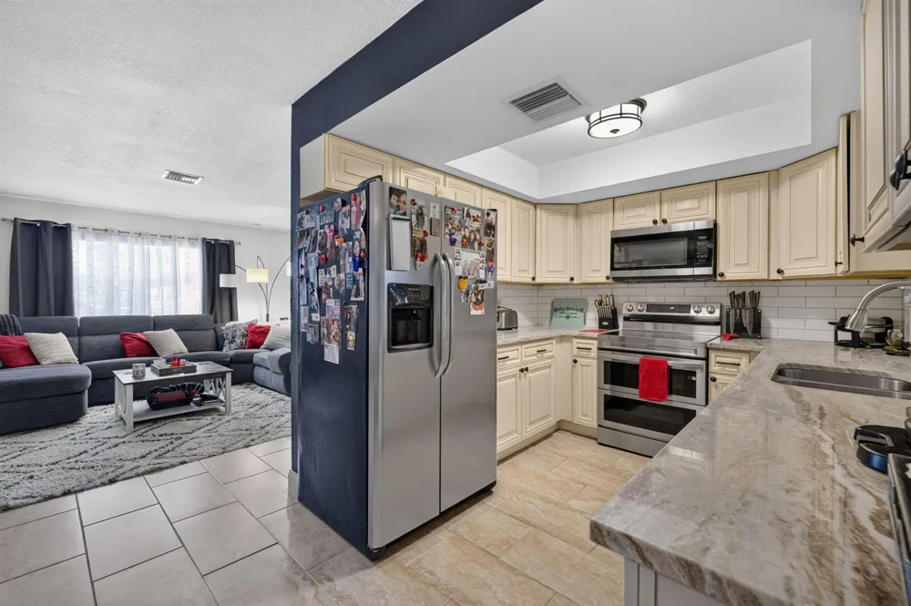 6605 Paso Robles Boulevard Fort Pierce, FL 34951