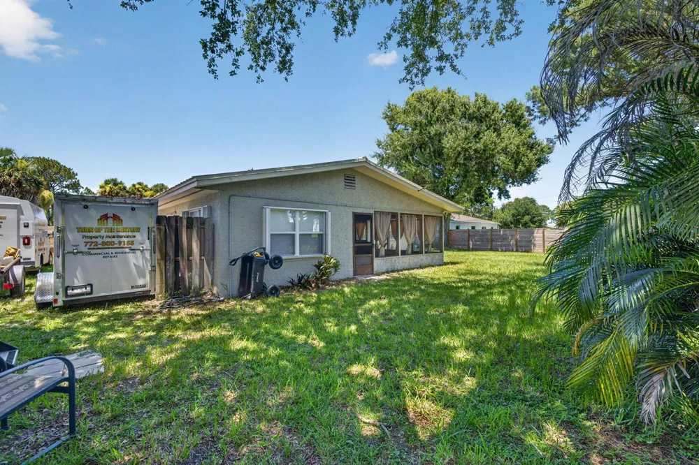 6605 Paso Robles Boulevard Fort Pierce, FL 34951
