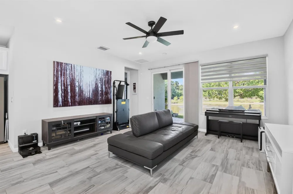6710 POINTE OF WOODS DRIVE West Palm Beach, FL 33413