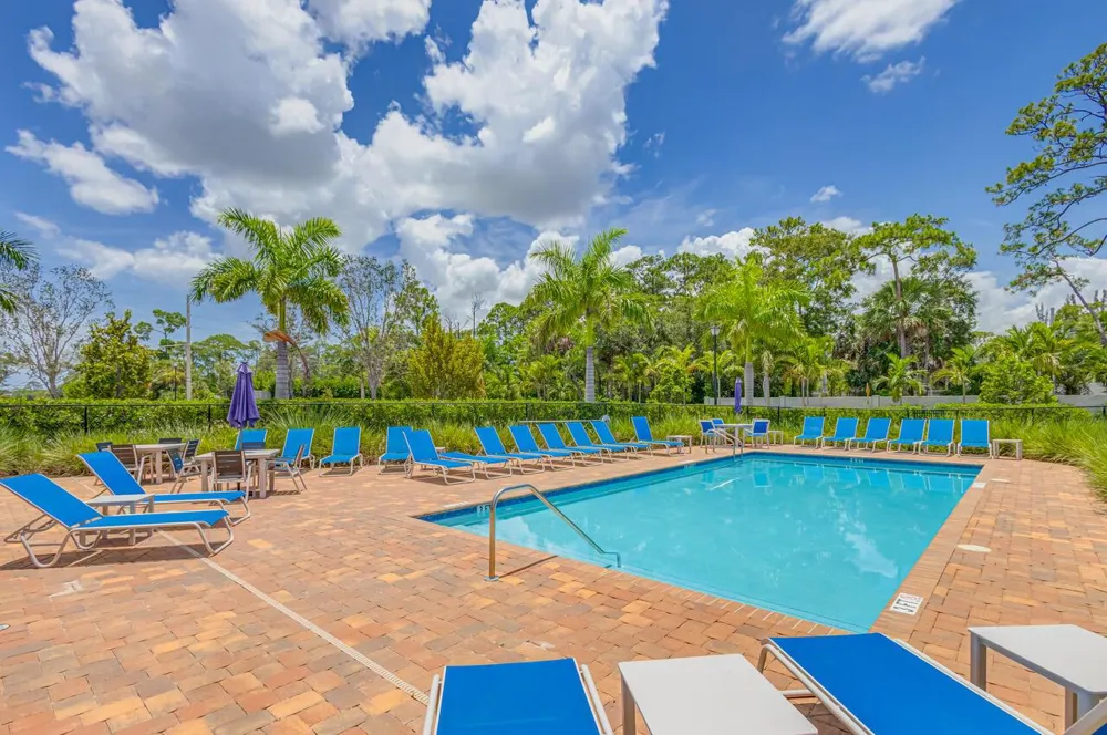 6710 POINTE OF WOODS DRIVE West Palm Beach, FL 33413
