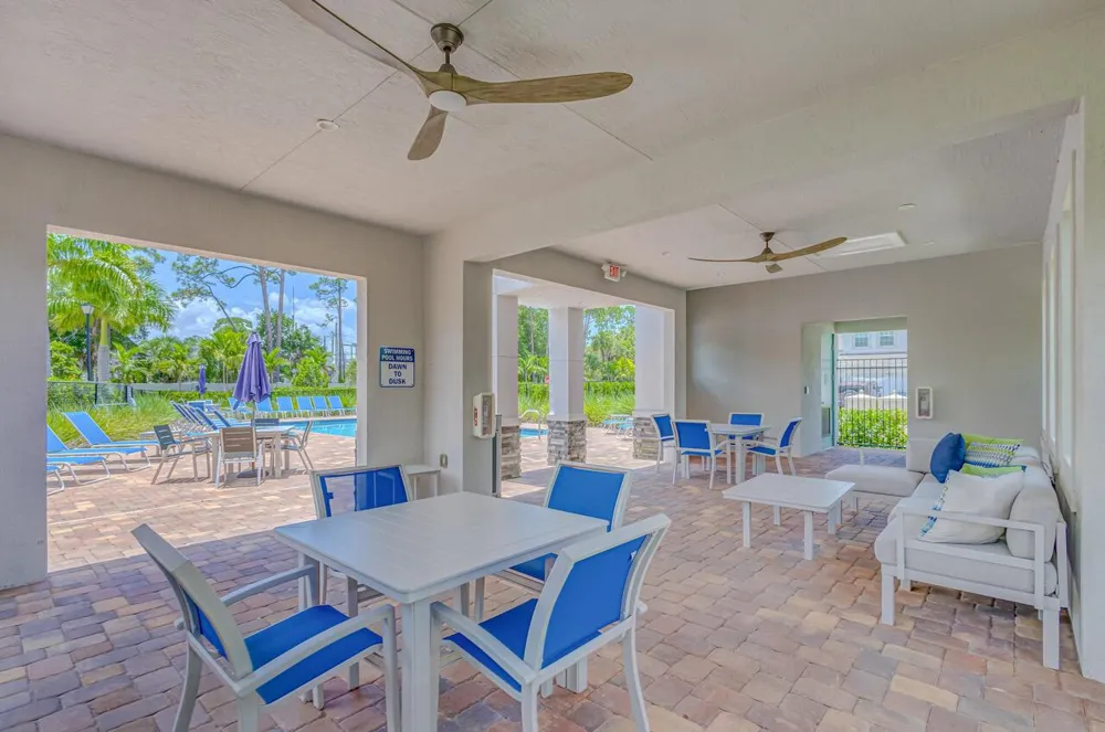 6710 POINTE OF WOODS DRIVE West Palm Beach, FL 33413