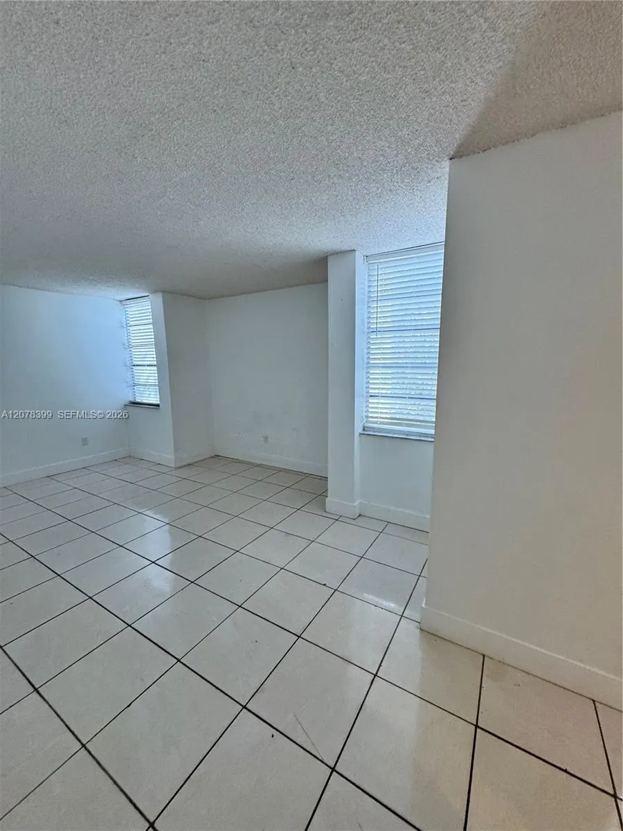 12105 NE 6th Ave #304 North Miami, FL 33161