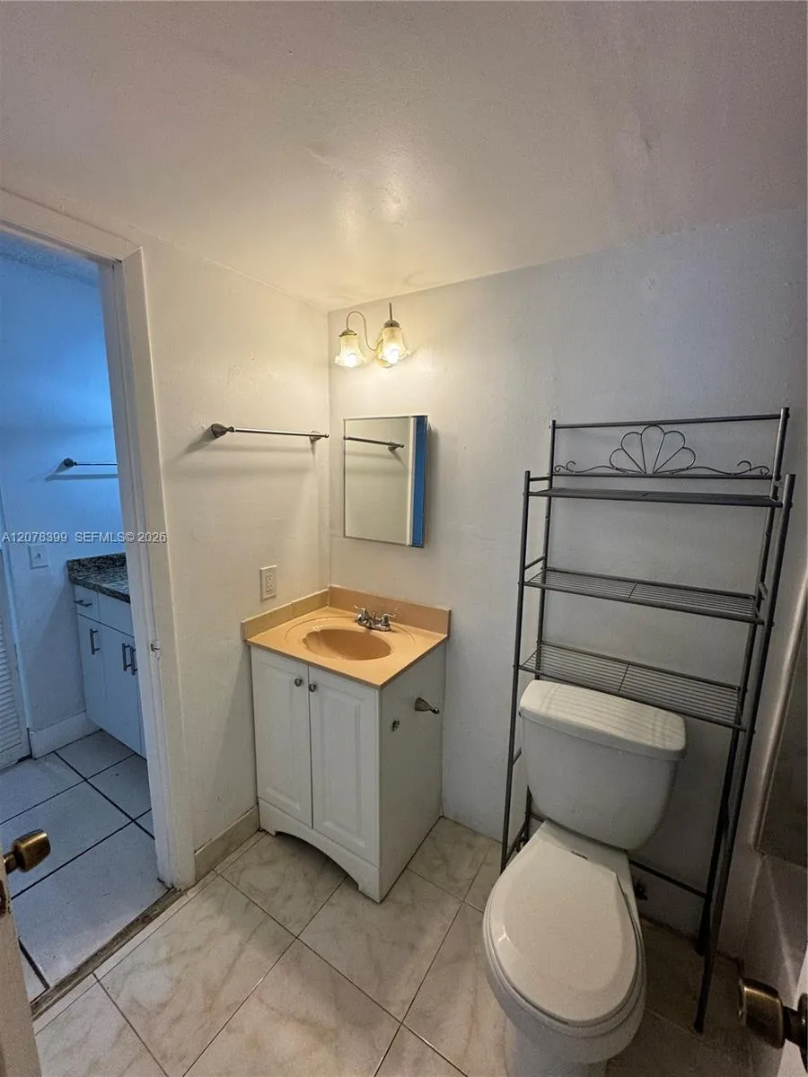 12105 NE 6th Ave #304 North Miami, FL 33161