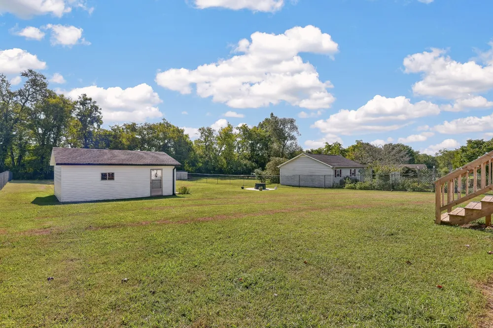 133 High Ave Fayetteville, TN 37334