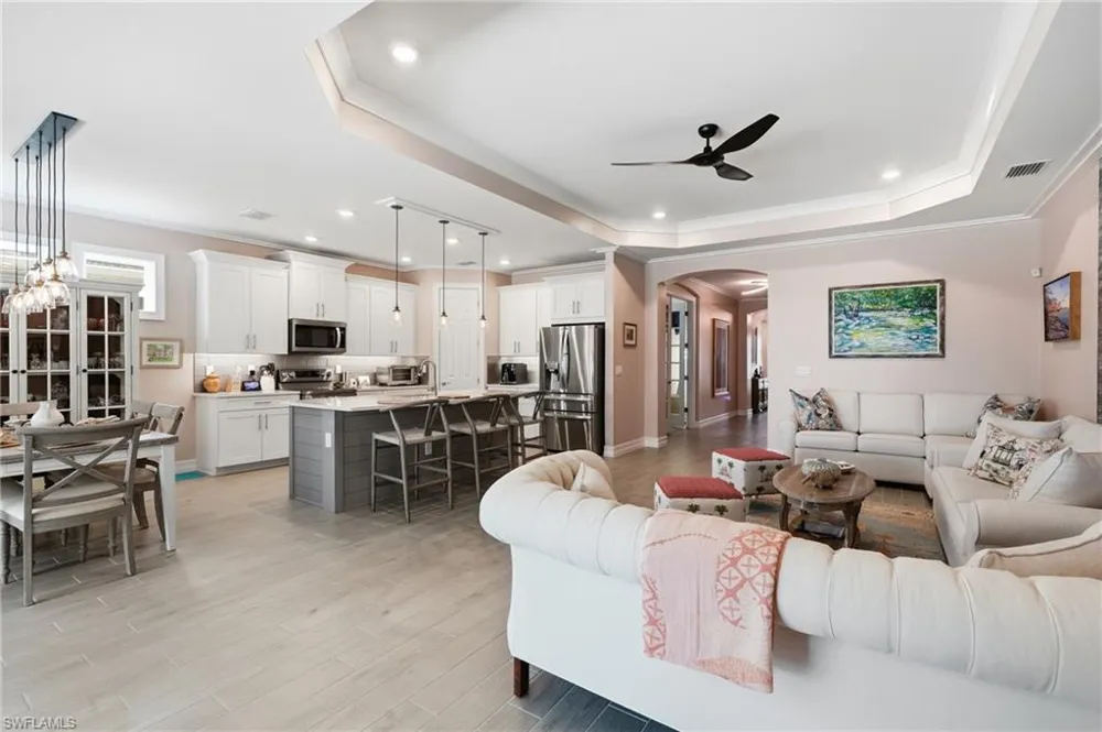 28113 Seasons Tide Avenue Bonita Springs, FL 34135