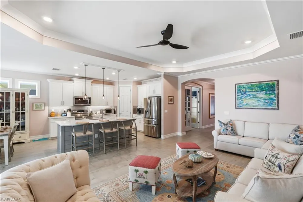 28113 Seasons Tide Avenue Bonita Springs, FL 34135
