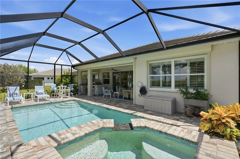 28113 Seasons Tide Avenue Bonita Springs, FL 34135