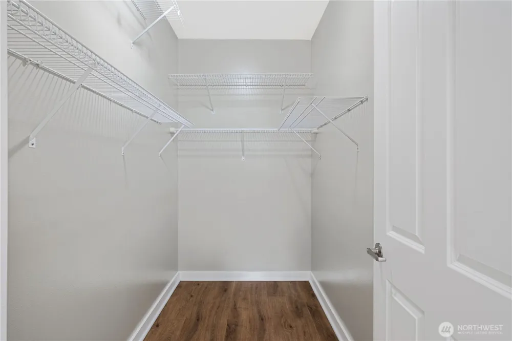 10515 221st Lane NE #102 Redmond, WA 98053