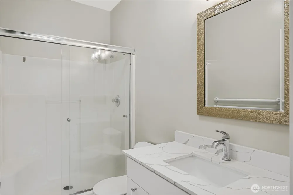 10515 221st Lane NE #102 Redmond, WA 98053