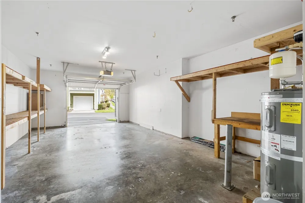 10515 221st Lane NE #102 Redmond, WA 98053