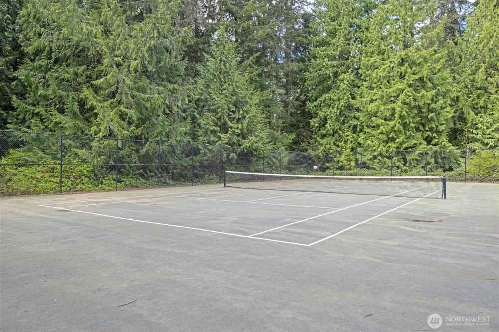 10515 221st Lane NE #102 Redmond, WA 98053