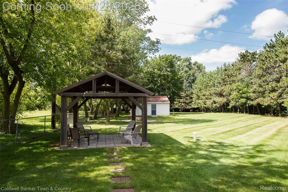1810 Gray Road Genoa Township, MI 48843
