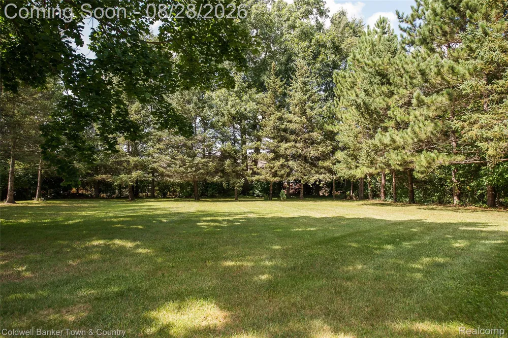 1810 Gray Road Genoa Township, MI 48843