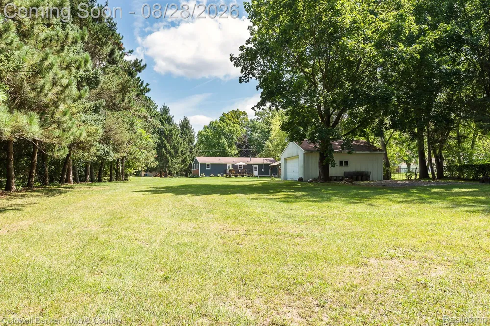 1810 Gray Road Genoa Township, MI 48843