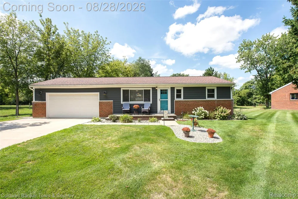 1810 Gray Road Genoa Township, MI 48843