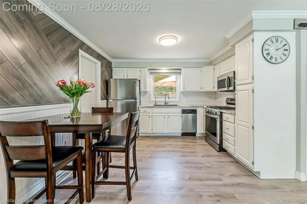 1810 Gray Road Genoa Township, MI 48843