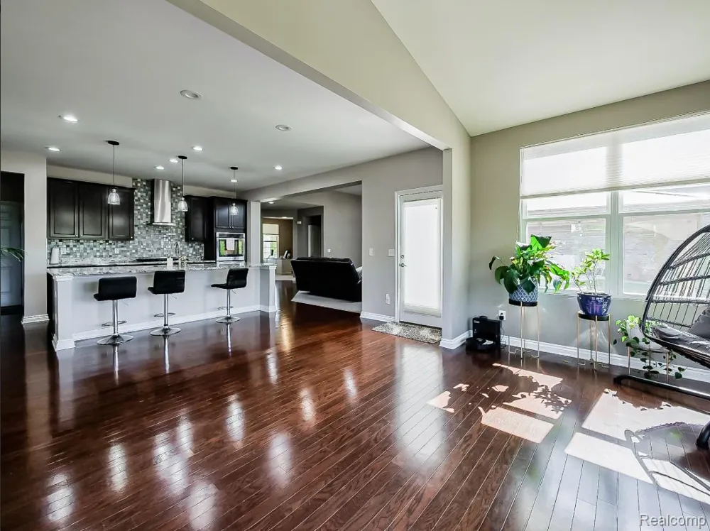 23431 S Crooked Tree Court Lyon Charter Township, MI 48178