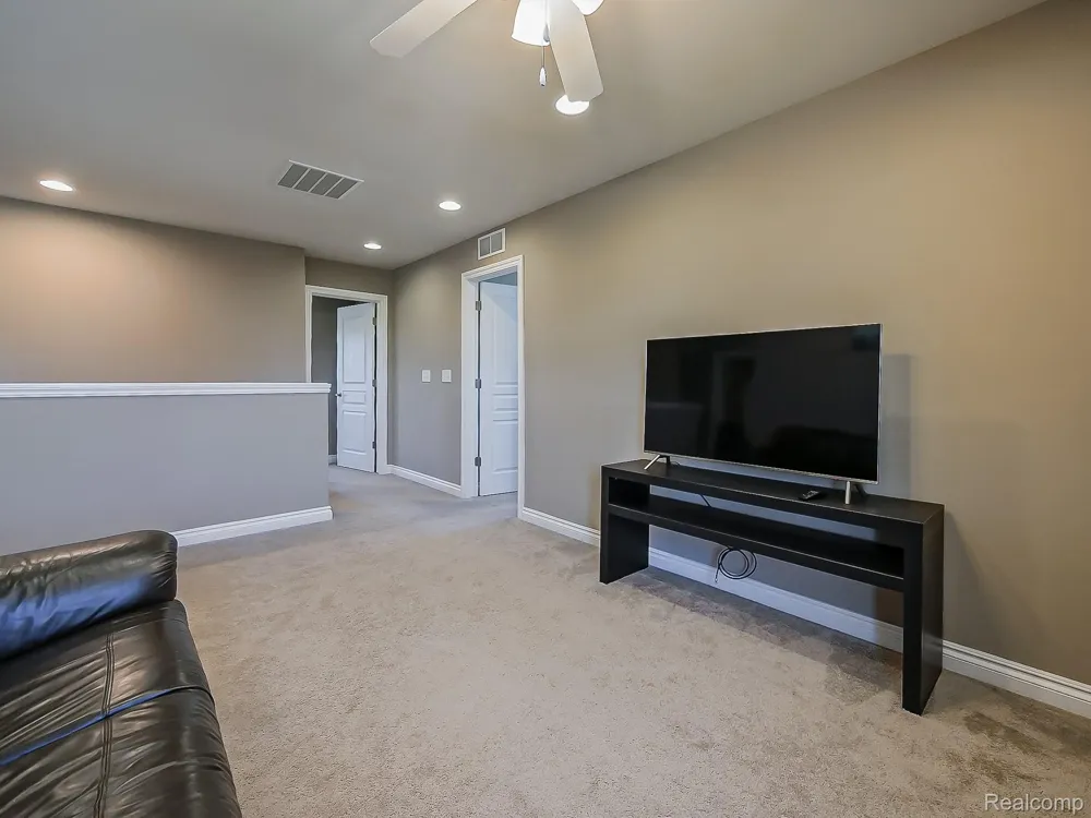 23431 S Crooked Tree Court Lyon Charter Township, MI 48178