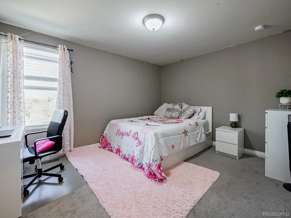 23431 S Crooked Tree Court Lyon Charter Township, MI 48178