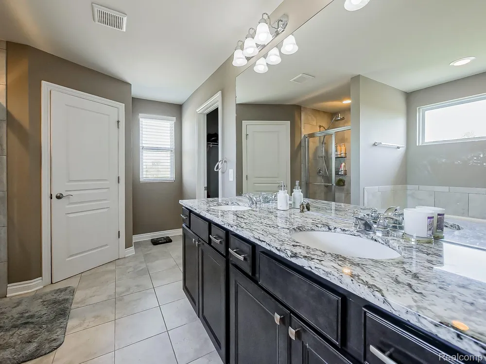 23431 S Crooked Tree Court Lyon Charter Township, MI 48178