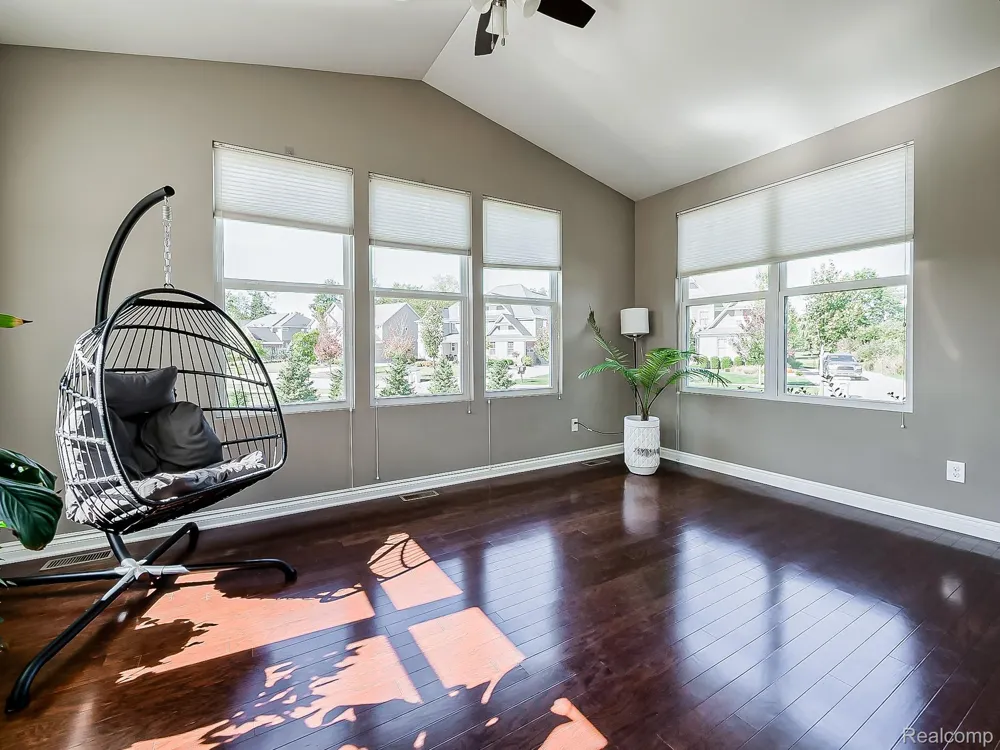 23431 S Crooked Tree Court Lyon Charter Township, MI 48178
