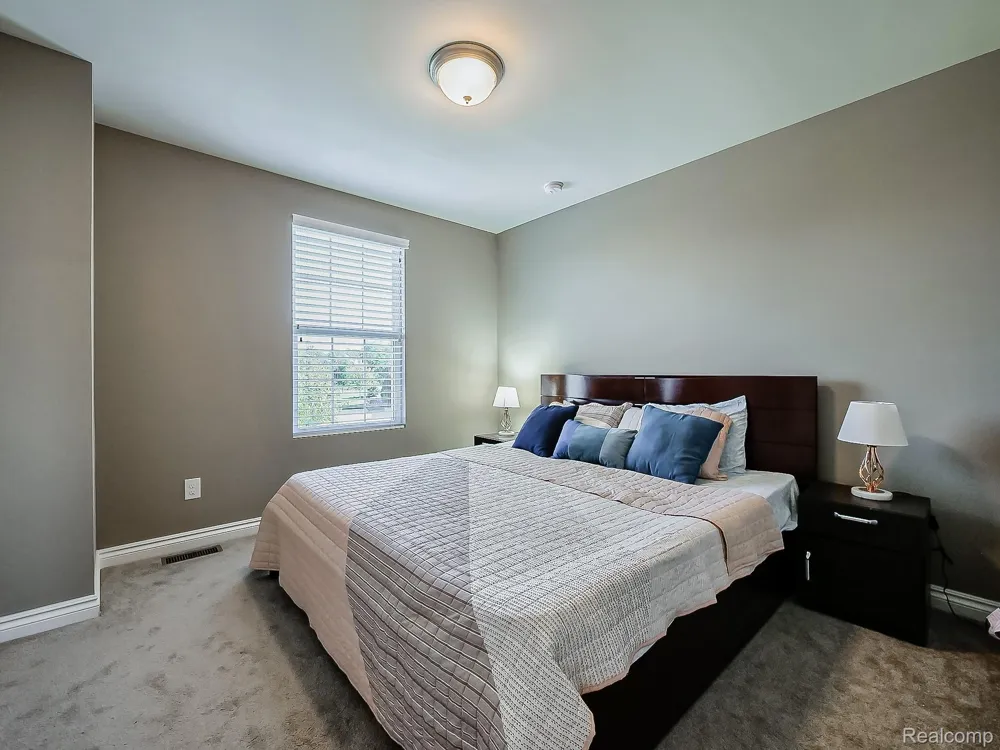 23431 S Crooked Tree Court Lyon Charter Township, MI 48178