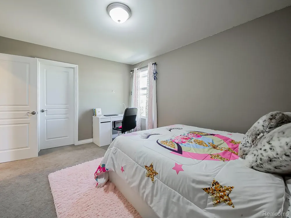 23431 S Crooked Tree Court Lyon Charter Township, MI 48178