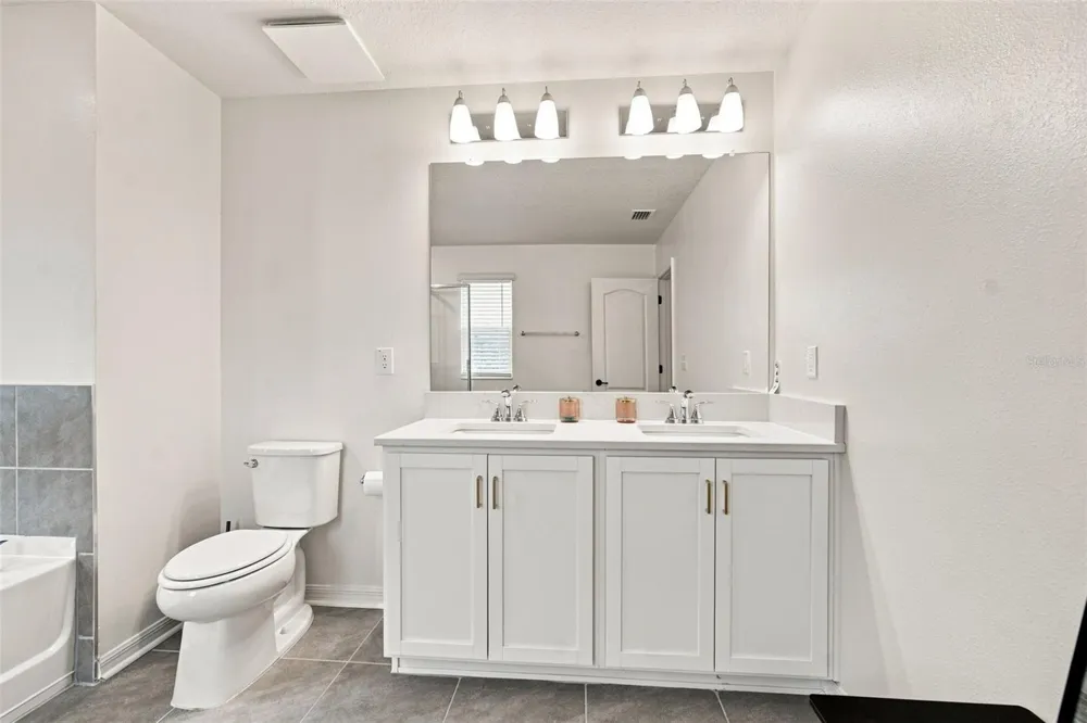 6473 BURNING OPAL BEND Land O Lakes, FL 34638