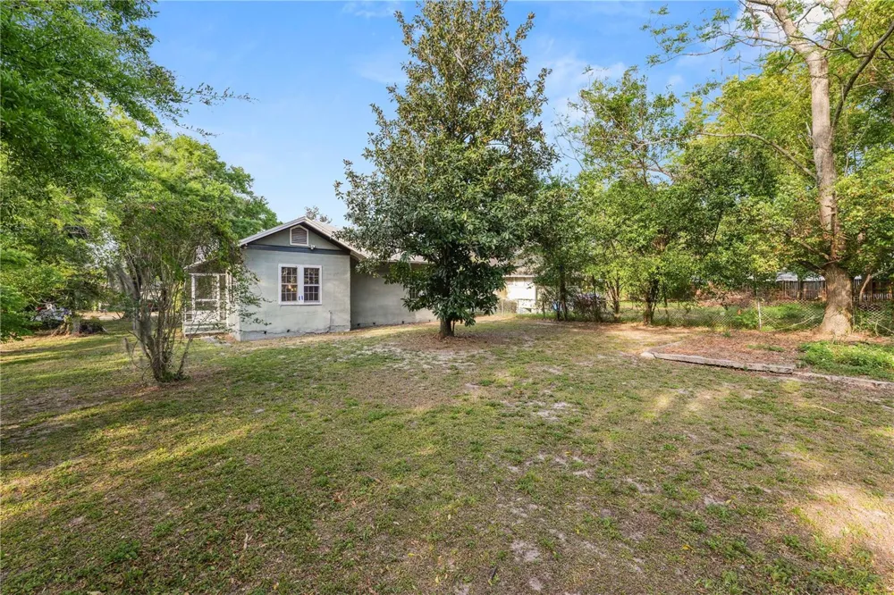 1220 RUBY STREET Lakeland, FL 33815