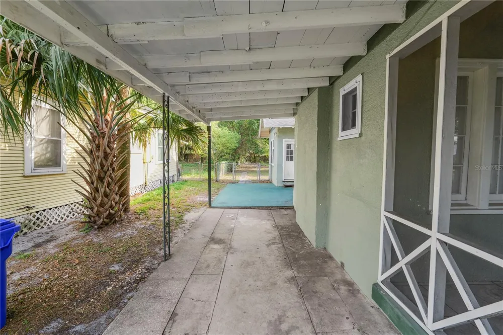 1220 RUBY STREET Lakeland, FL 33815