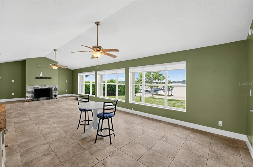186 MANDOLIN DRIVE Lake Placid, FL 33852