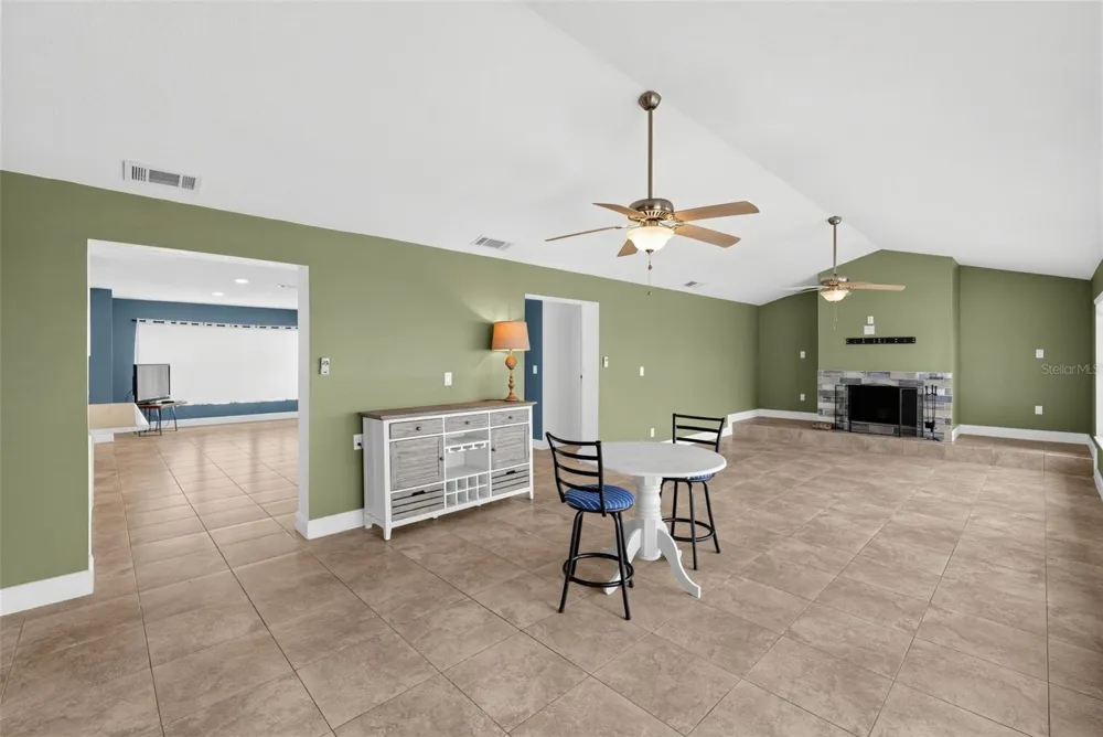 186 MANDOLIN DRIVE Lake Placid, FL 33852