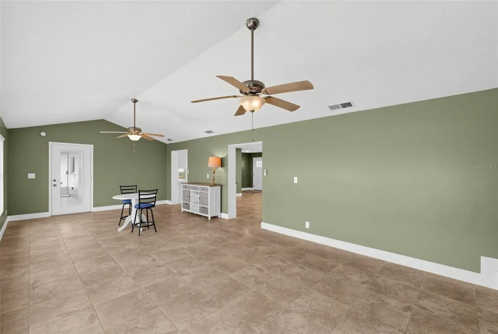 186 MANDOLIN DRIVE Lake Placid, FL 33852