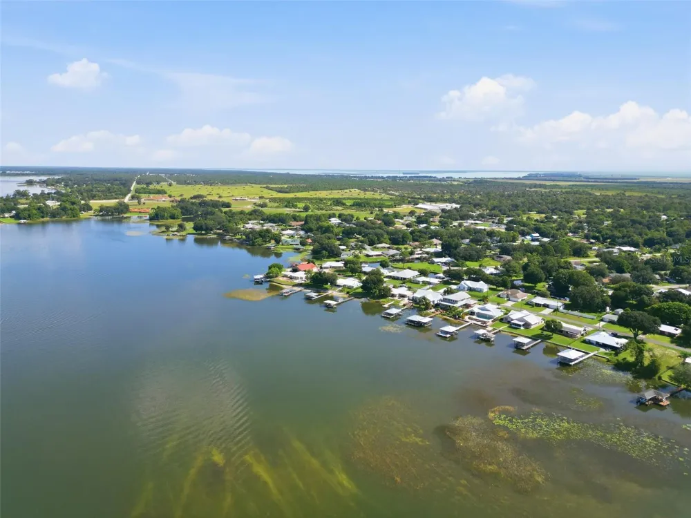 186 MANDOLIN DRIVE Lake Placid, FL 33852