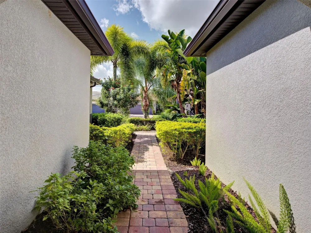 13884 VADINI STREET Venice, FL 34293