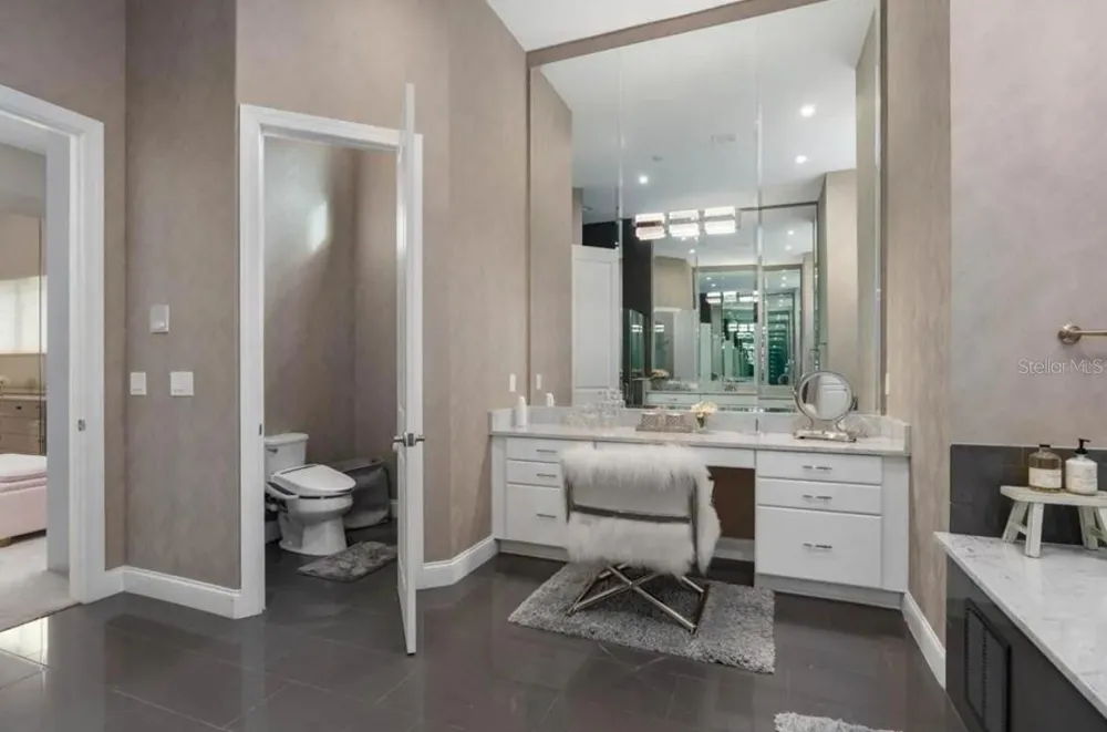 4302 ISABELLA CIR Windermere, FL 34786