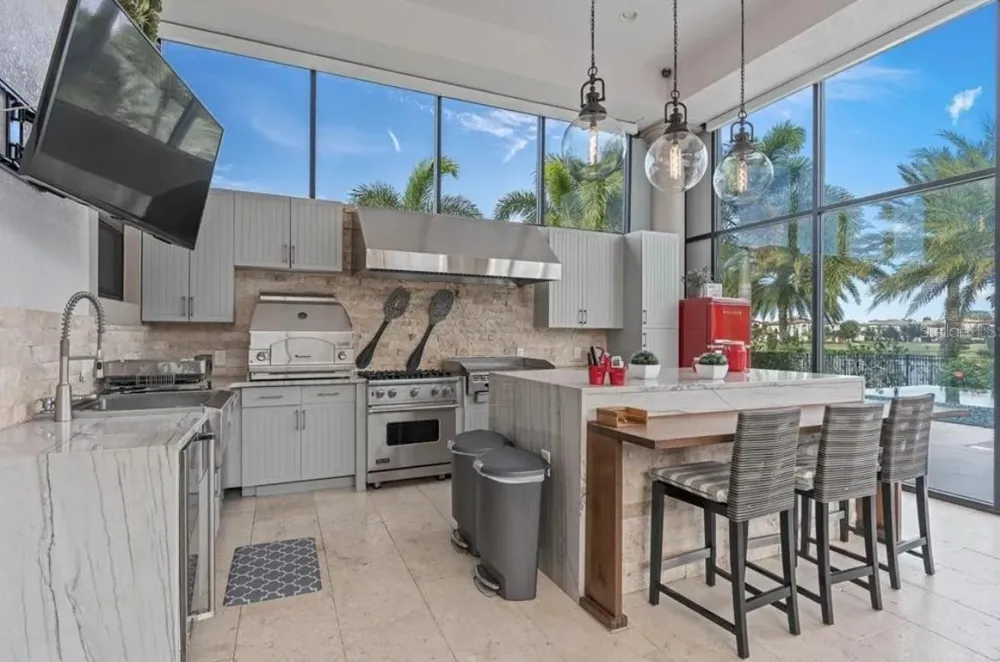 4302 ISABELLA CIR Windermere, FL 34786